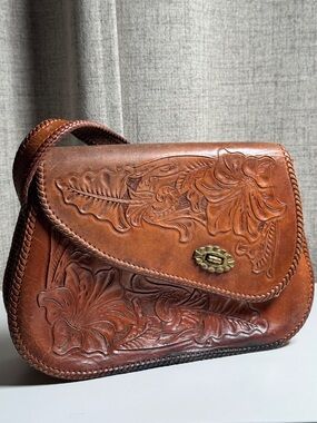 Vintage Tooled Leather Crossbody Bag Floral Whipstitch Brass Clasp Boho Purse